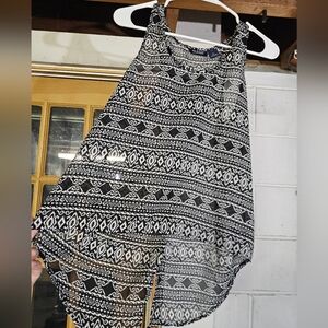 Black and White Patterned Sleeveless Top With Open Back